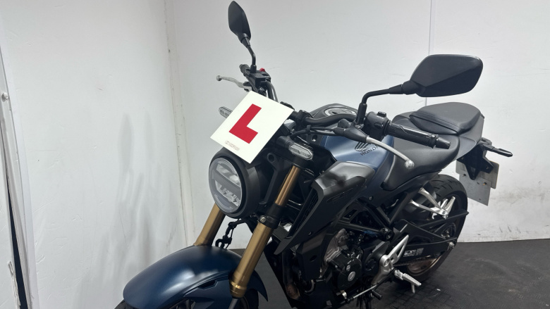 (23MY) Honda CB125R